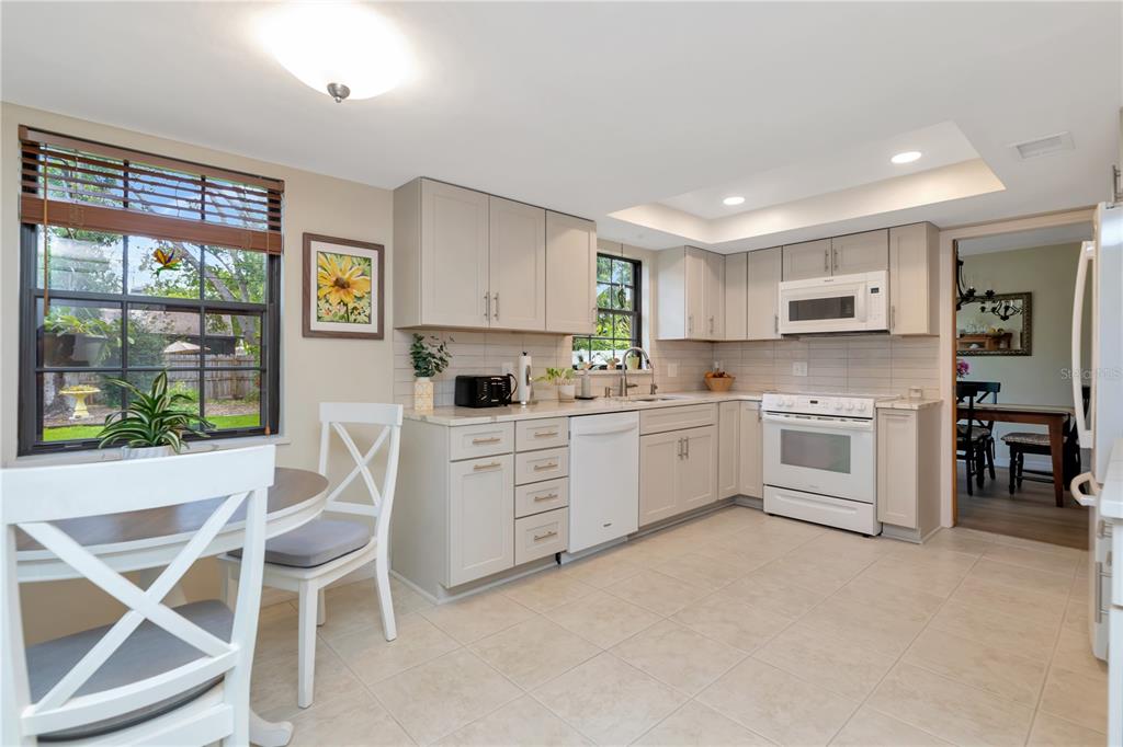 Largo, Florida, 33773, United States, 3 Bedrooms Bedrooms, ,3 BathroomsBathrooms,Residential,For Sale,1839107