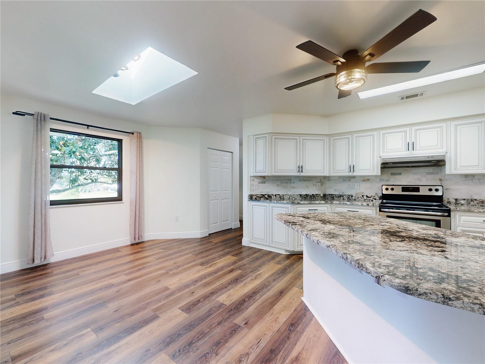 OCALA, Florida, 34482, United States, 3 Bedrooms Bedrooms, ,2 BathroomsBathrooms,Residential,For Sale,1766326