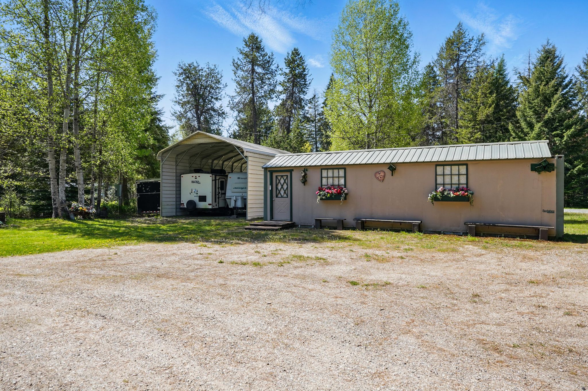 Sagle, Idaho, 83860, United States, 4 Bedrooms Bedrooms, ,2 BathroomsBathrooms,Residential,For Sale,1931932
