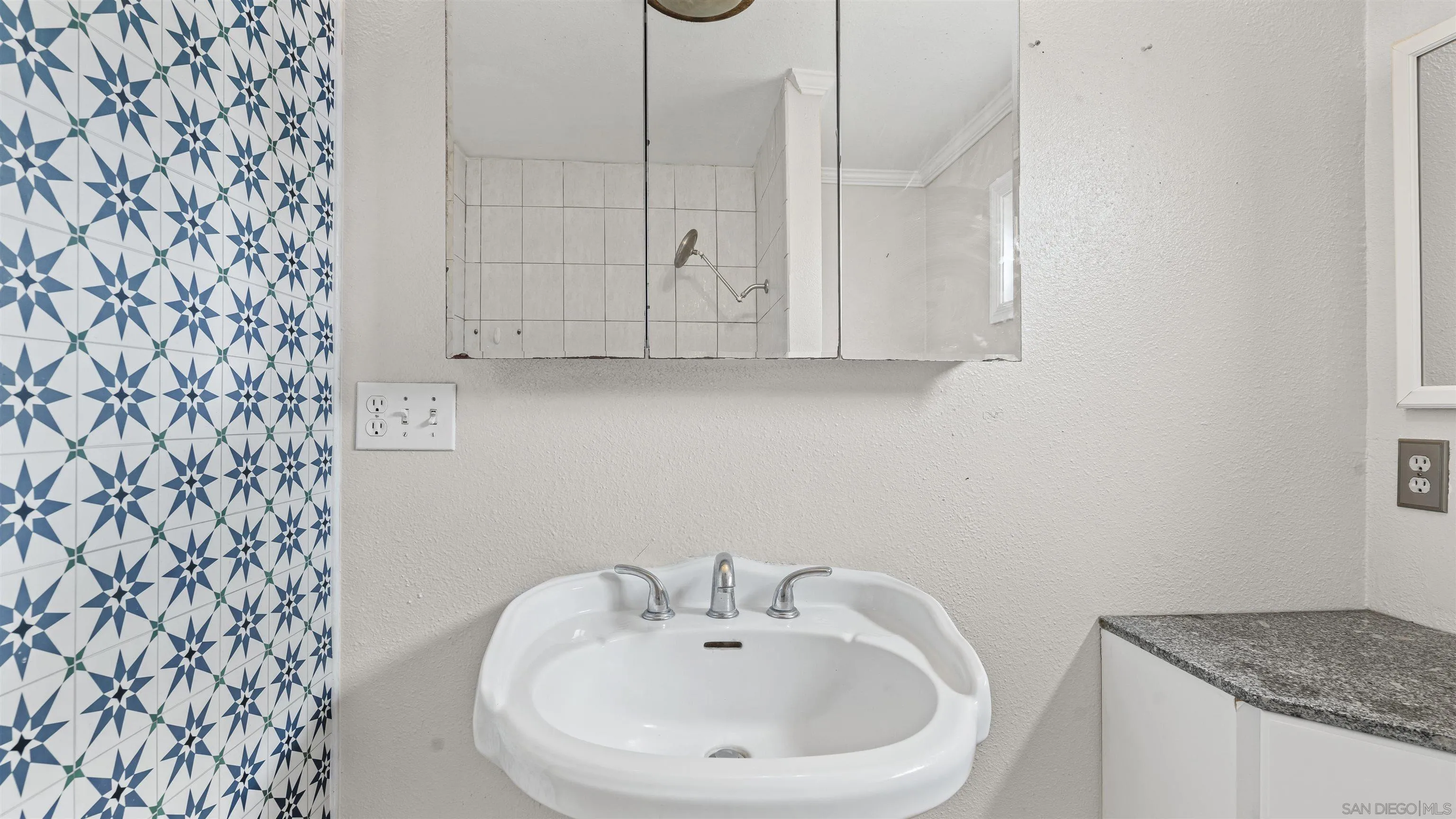 Bonita, California, 91902, United States, 3 Bedrooms Bedrooms, ,3 BathroomsBathrooms,Residential,For Sale,1997307