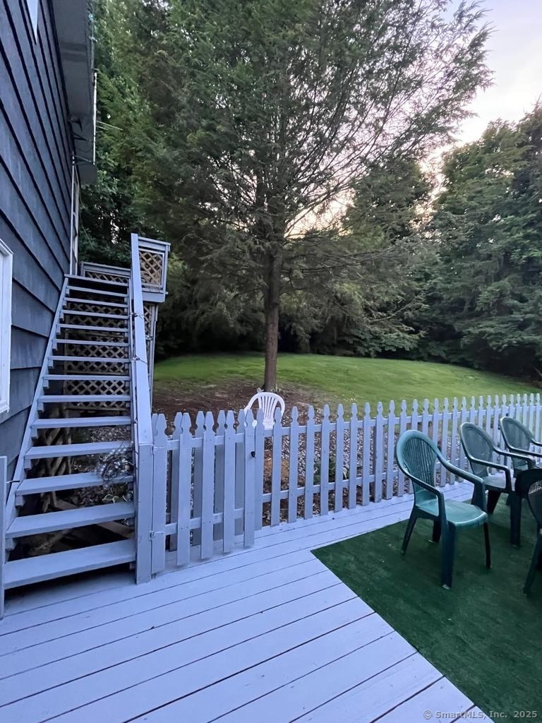 Brookfield, Connecticut, 06804, United States, 4 Bedrooms Bedrooms, ,2 BathroomsBathrooms,Residential,For Sale,1730338