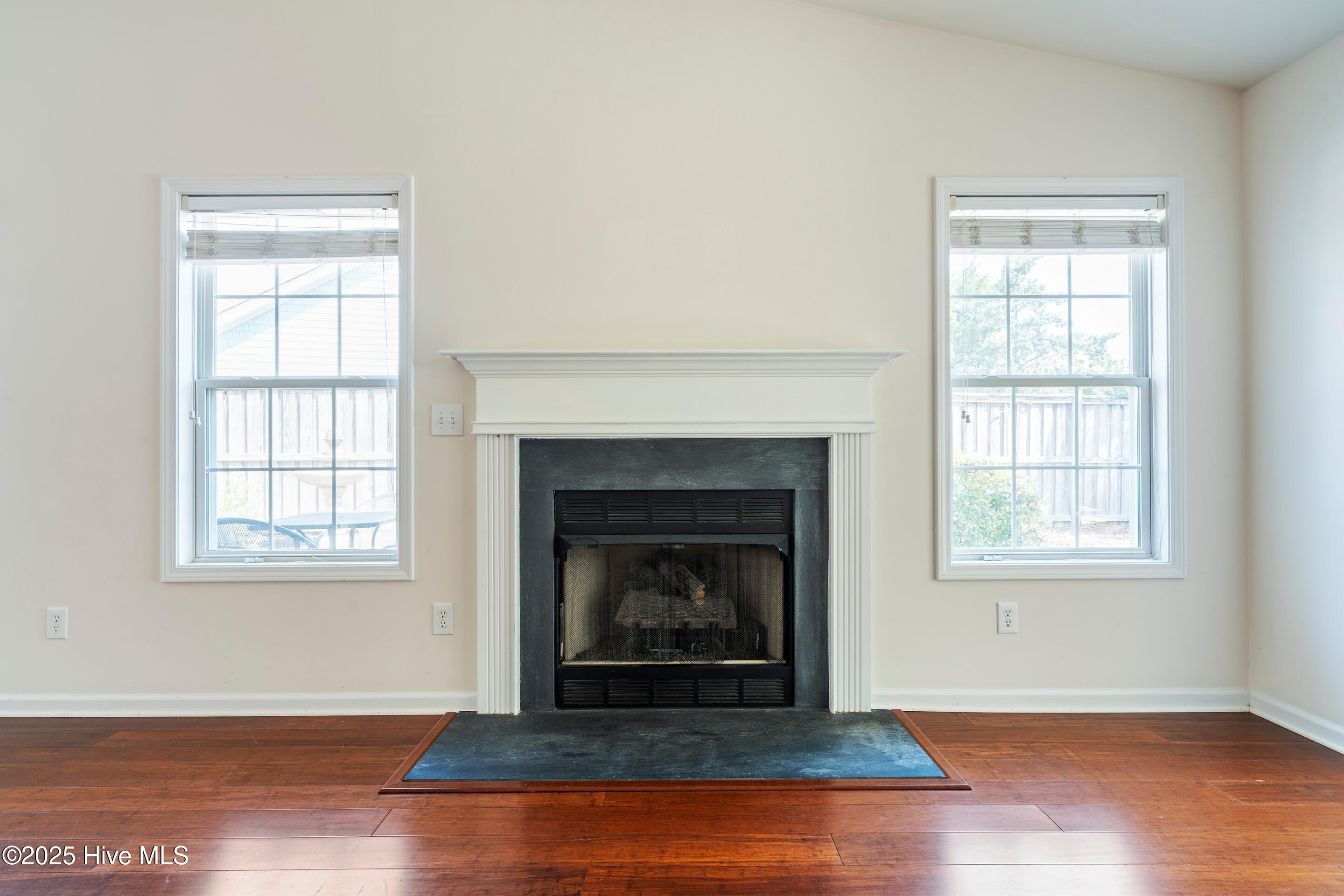 Wilmington, North Carolina, 28405, United States, 4 Bedrooms Bedrooms, ,2 BathroomsBathrooms,Residential,For Sale,1957483