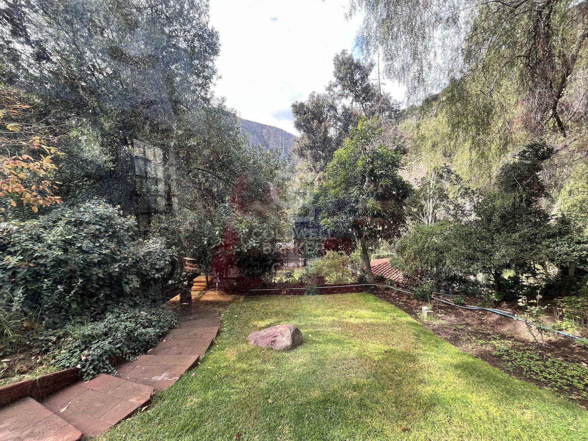 Lo Barnechea, Chile, 5 Bedrooms Bedrooms, ,4 BathroomsBathrooms,Residential,For Sale,1846882