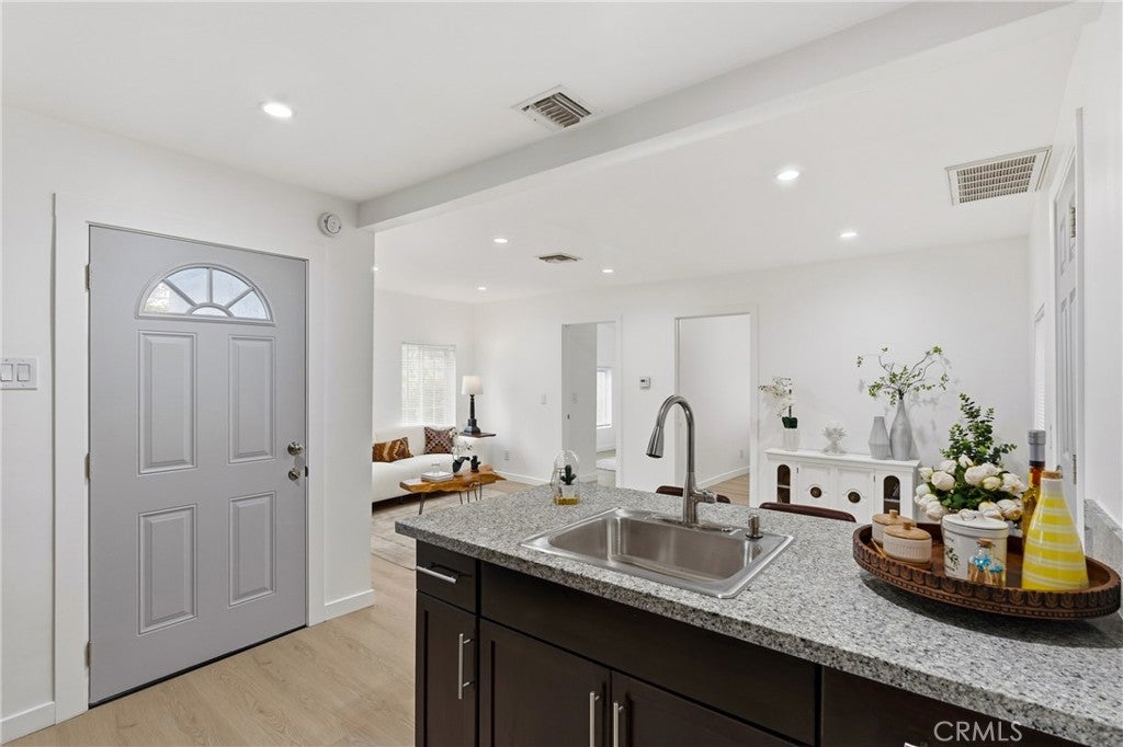 Los Angeles, California, 90063, United States, 2 Bedrooms Bedrooms, ,1 BathroomBathrooms,Residential,For Sale,1990786