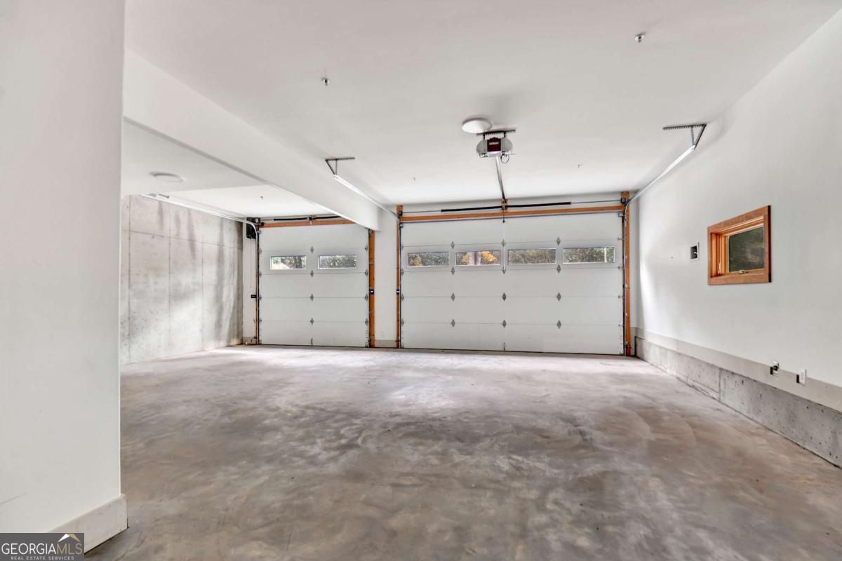 Athens, Georgia, 30606, United States, 2 Bedrooms Bedrooms, ,3 BathroomsBathrooms,Residential,For Sale,1992005