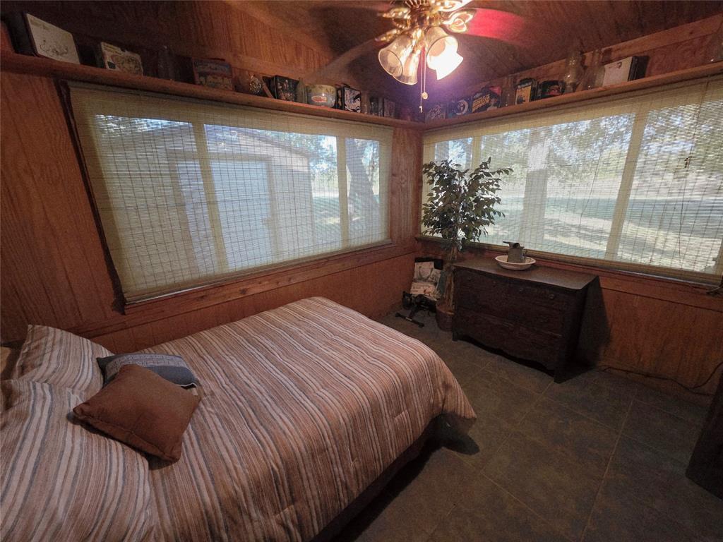 Weatherford, Texas, 76087, United States, 4 Bedrooms Bedrooms, ,2 BathroomsBathrooms,Residential,For Sale,1985670