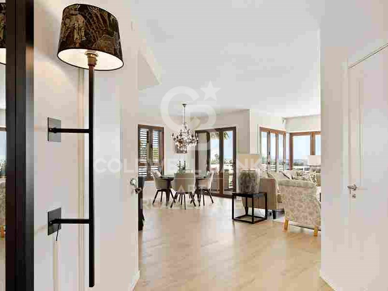 Marbella, Andalusia, ES, 3 Bedrooms Bedrooms, ,3 BathroomsBathrooms,Residential,For Sale,1795300