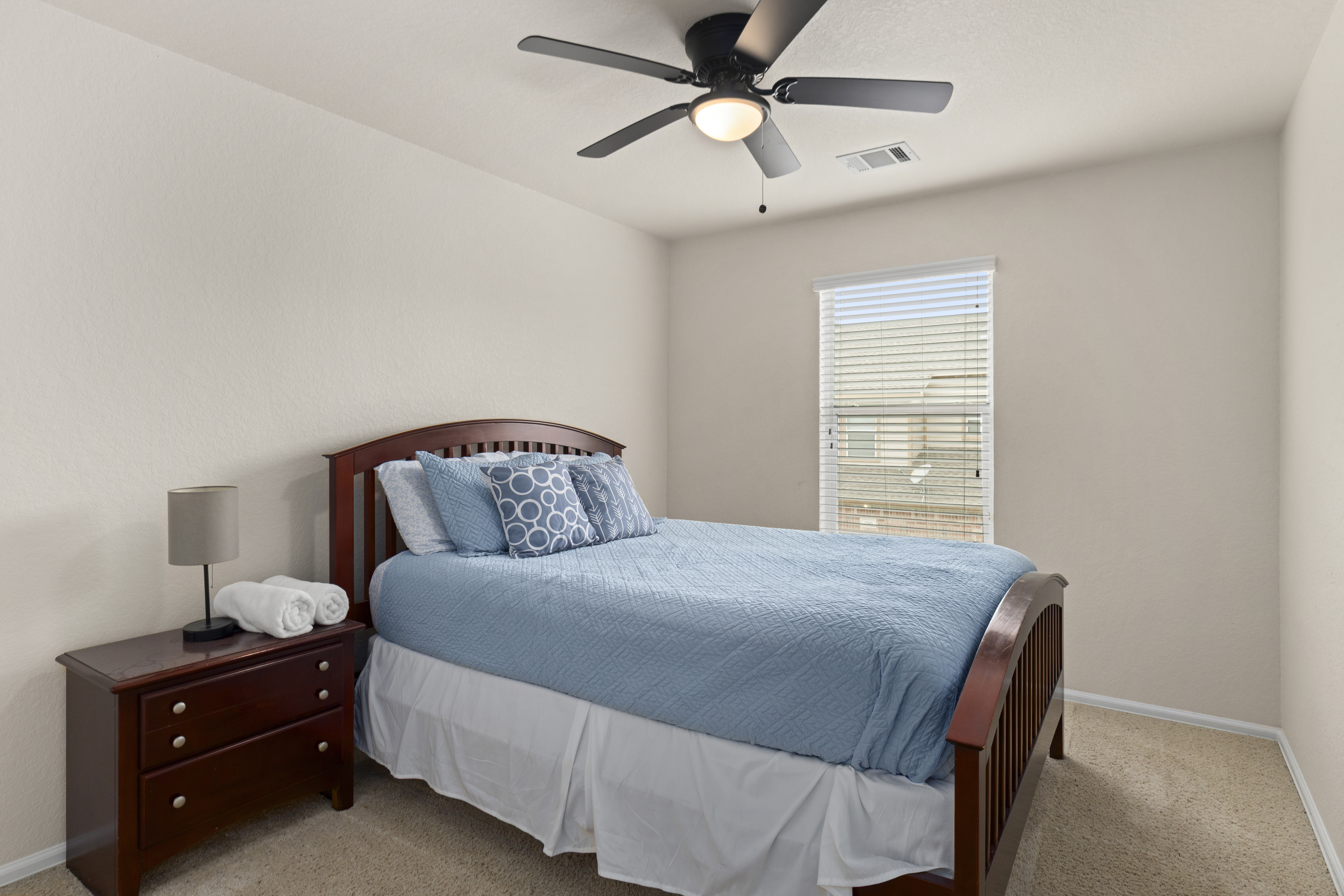  Spacious 3BR Townhome in Prime North San Antonio Location - 物件實景