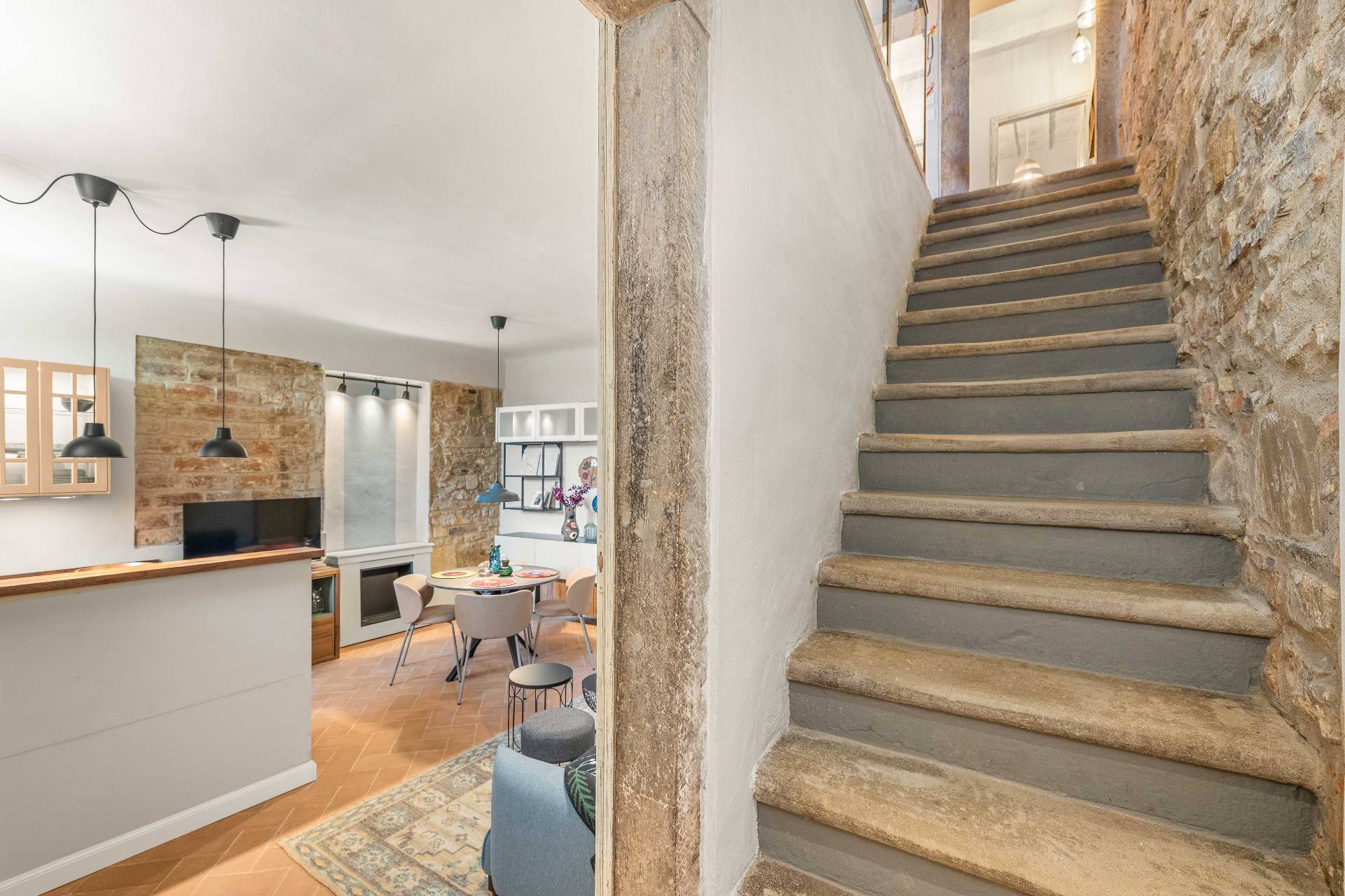 Firenze, Firenze, 50100, IT, 3 Bedrooms Bedrooms, ,3 BathroomsBathrooms,Residential,For Sale,1882451