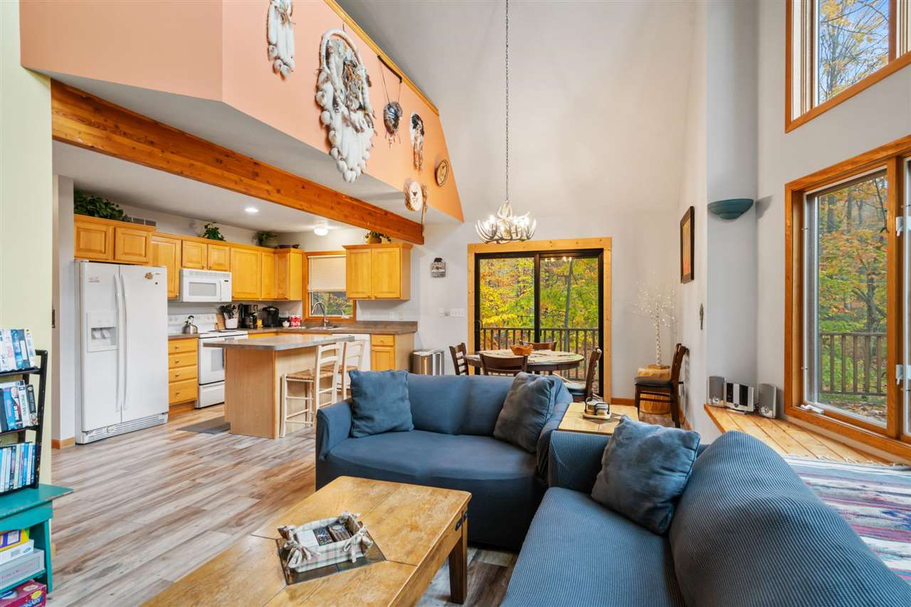 Harbor Springs, Michigan, 49740, United States, 3 Bedrooms Bedrooms, ,2 BathroomsBathrooms,Residential,For Sale,1989648