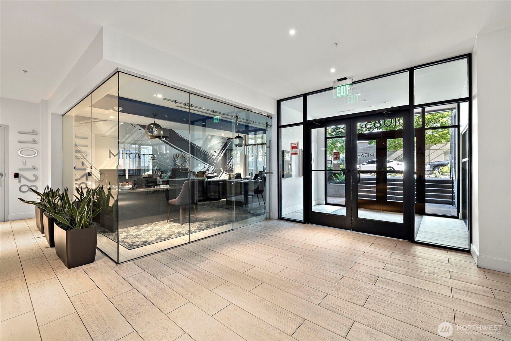 Bellevue, Washington, 98004, United States, 2 Bedrooms Bedrooms, ,1 BathroomBathrooms,Residential,For Sale,1975057