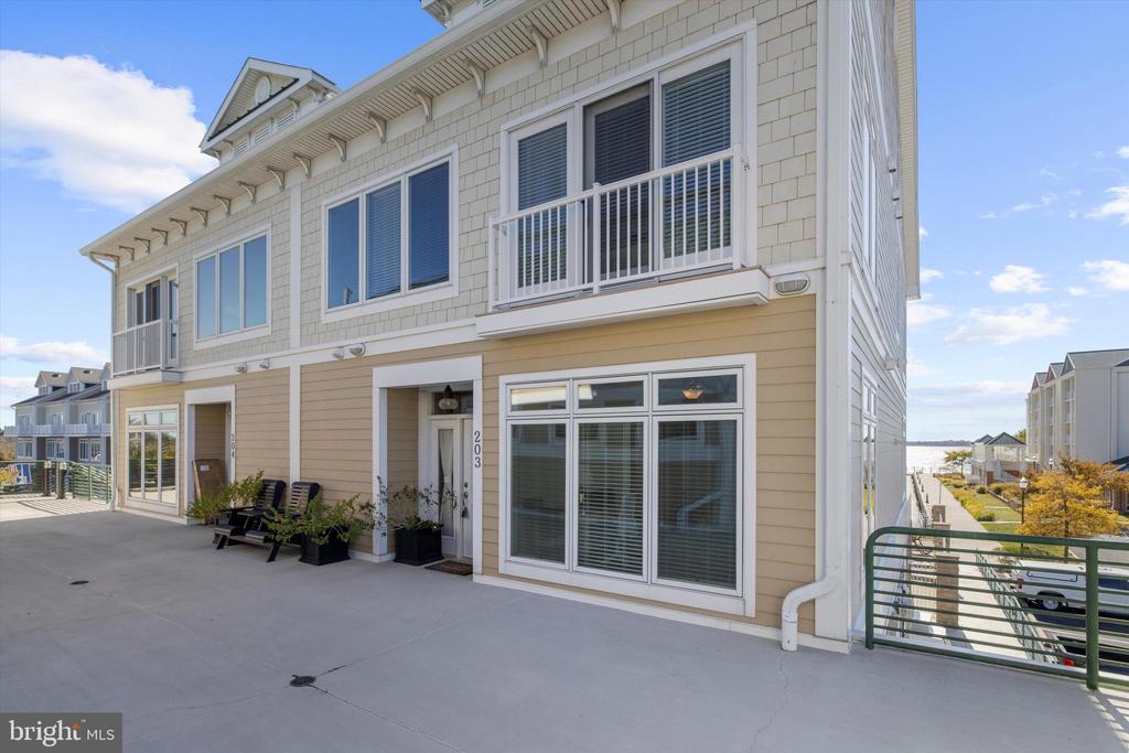 Grasonville, Maryland, 21638, United States, 4 Bedrooms Bedrooms, ,4 BathroomsBathrooms,Residential,For Sale,1989342