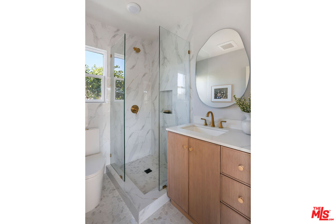 Los Angeles, California, 90065, United States, 4 Bedrooms Bedrooms, ,5 BathroomsBathrooms,Residential,For Sale,2002070