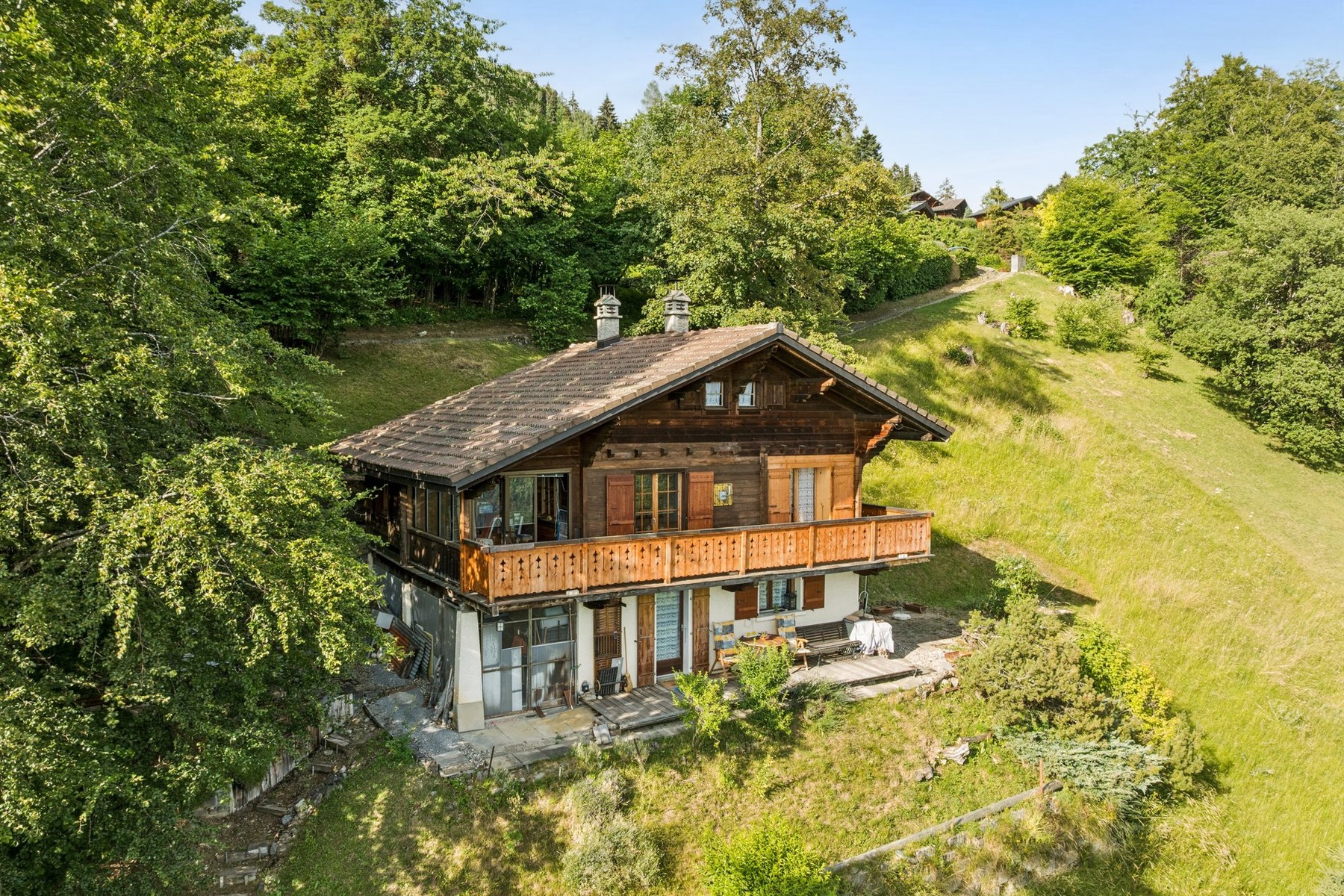  Traditional chalet in need of renovation in Gryon, with a view and a large garde - 物件實景