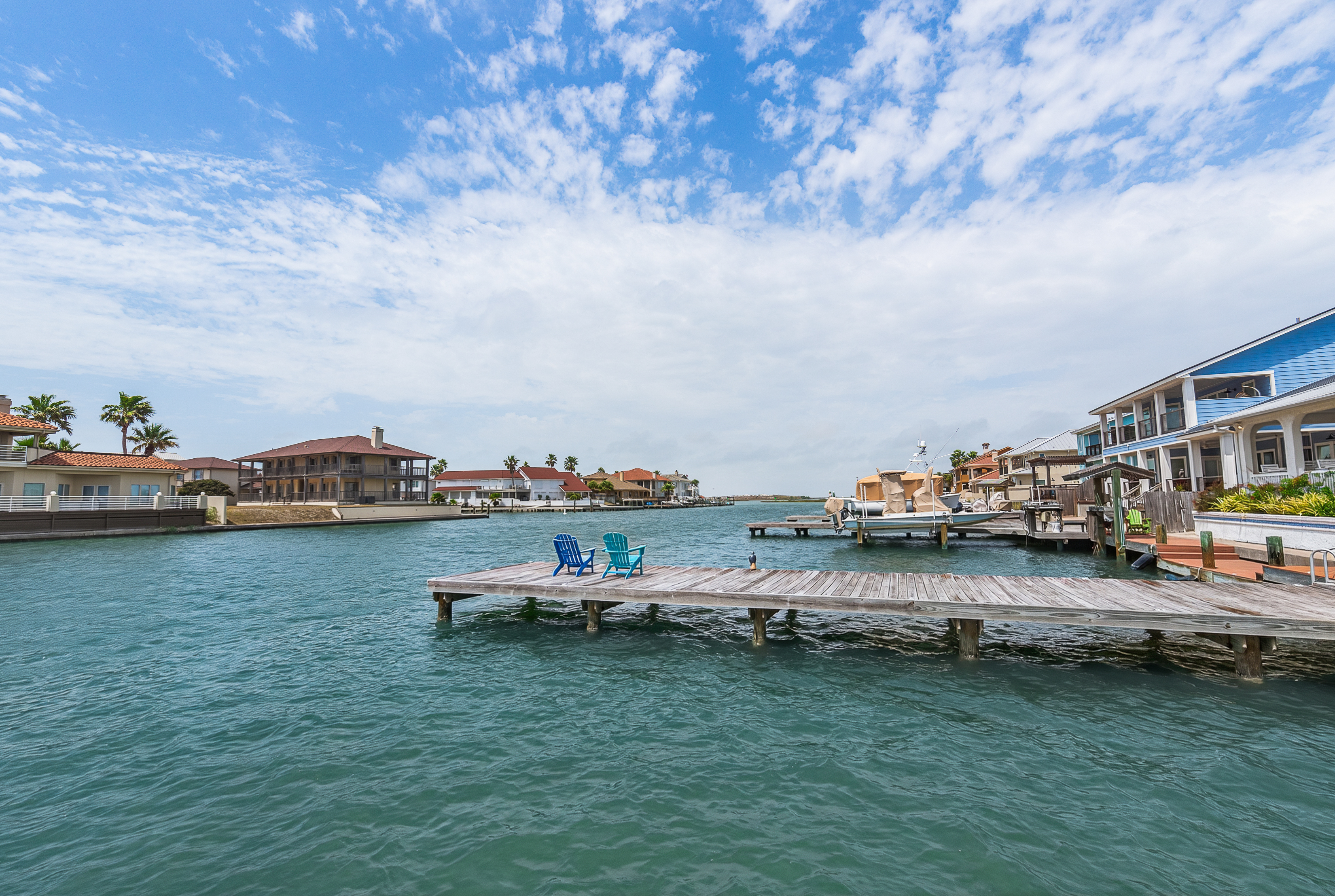  Canal-Front Estate in Island Moorings - 物件實景