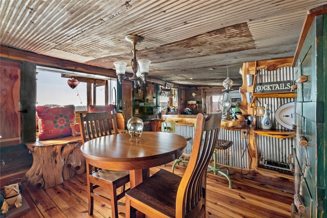 Eureka Springs, Arkansas, 72631, United States, ,Residential,For Sale,1837685