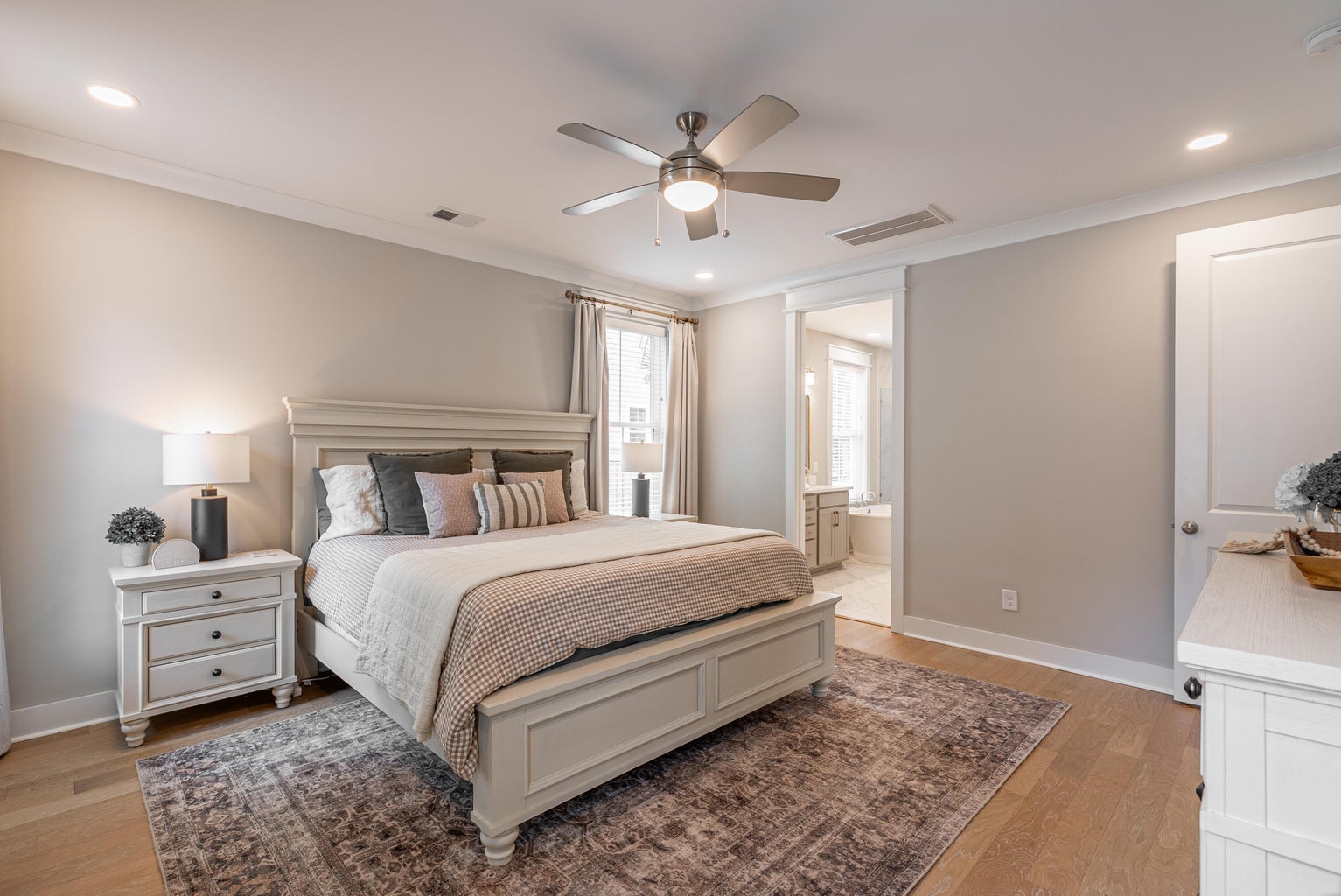 Hollywood, South Carolina, 29449, United States, 4 Bedrooms Bedrooms, ,4 BathroomsBathrooms,Residential,For Sale,1898776