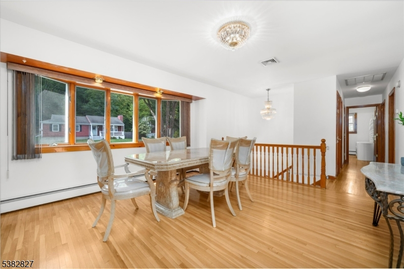 Hackettstown Town, New Jersey, 07840, United States, 4 Bedrooms Bedrooms, ,2 BathroomsBathrooms,Residential,For Sale,1940859