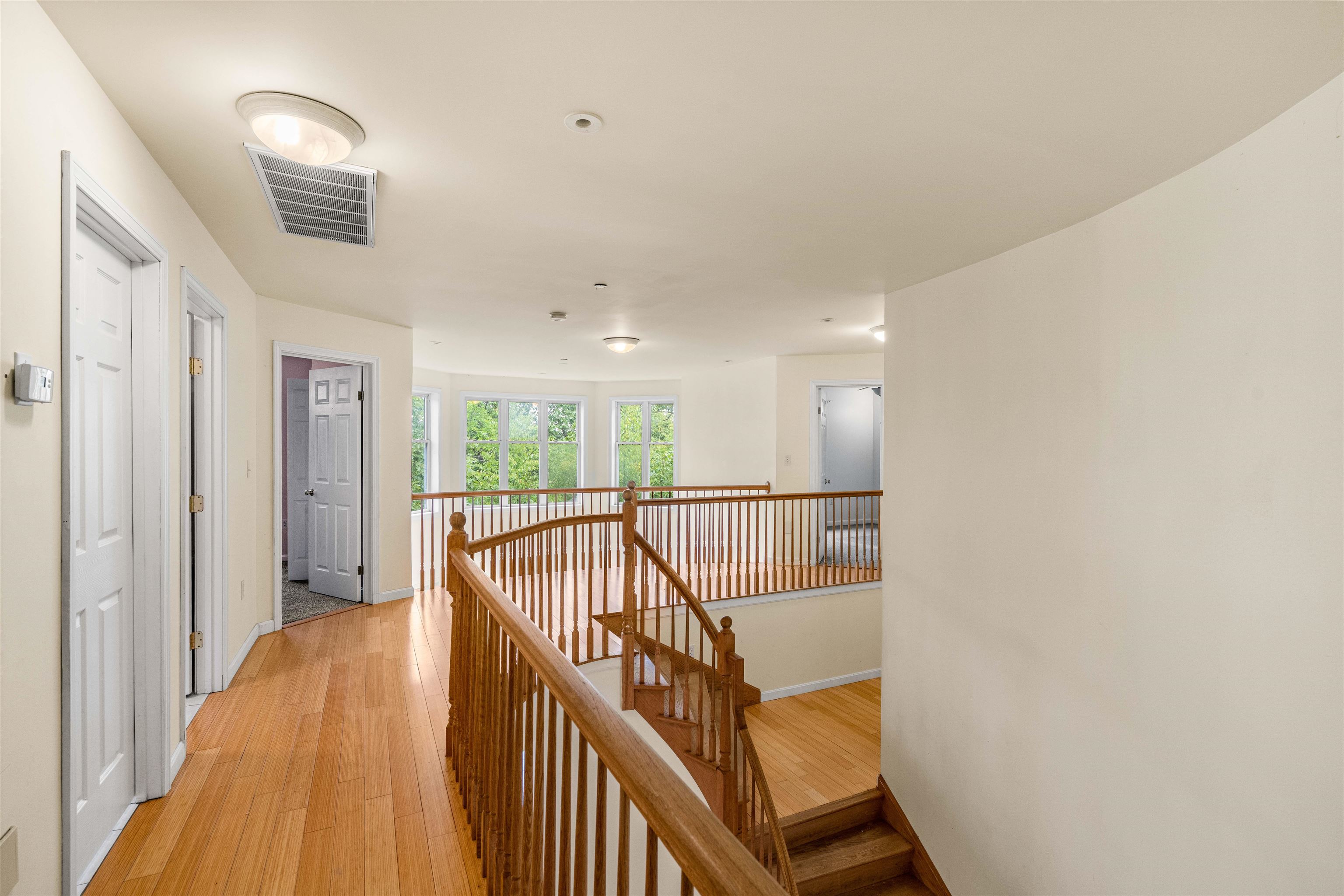 Dunbarton, New Hampshire, 03046, United States, 4 Bedrooms Bedrooms, ,3 BathroomsBathrooms,Residential,For Sale,1916855