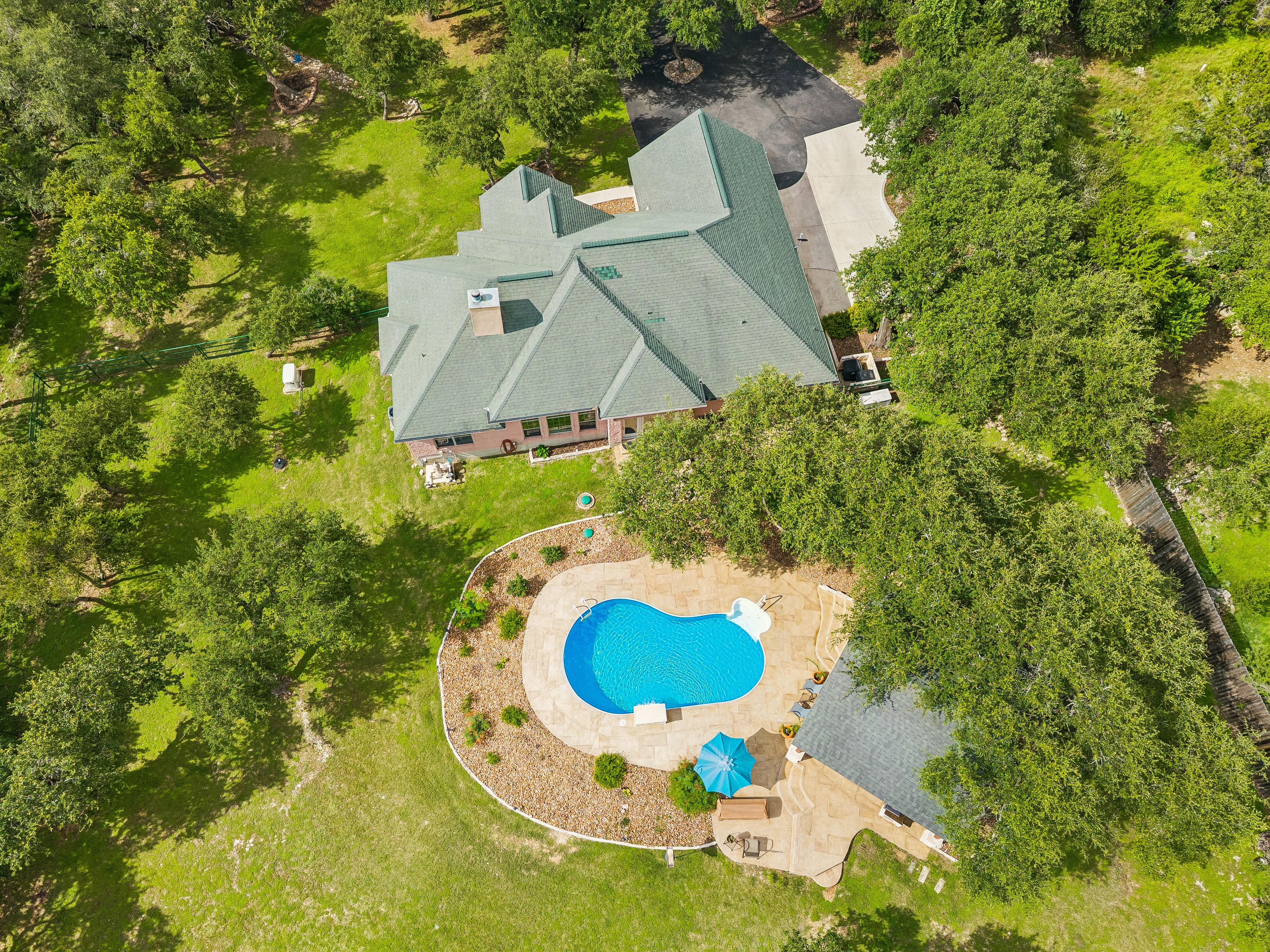  Pool, Pavilion & Peaceful Hill Country Living - 物件實景