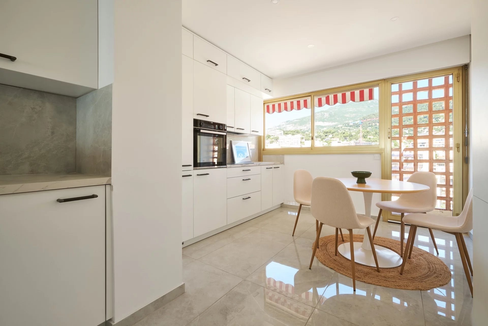  70 sqm seafront apartment with panoramic terrace and sea views - 物件實景