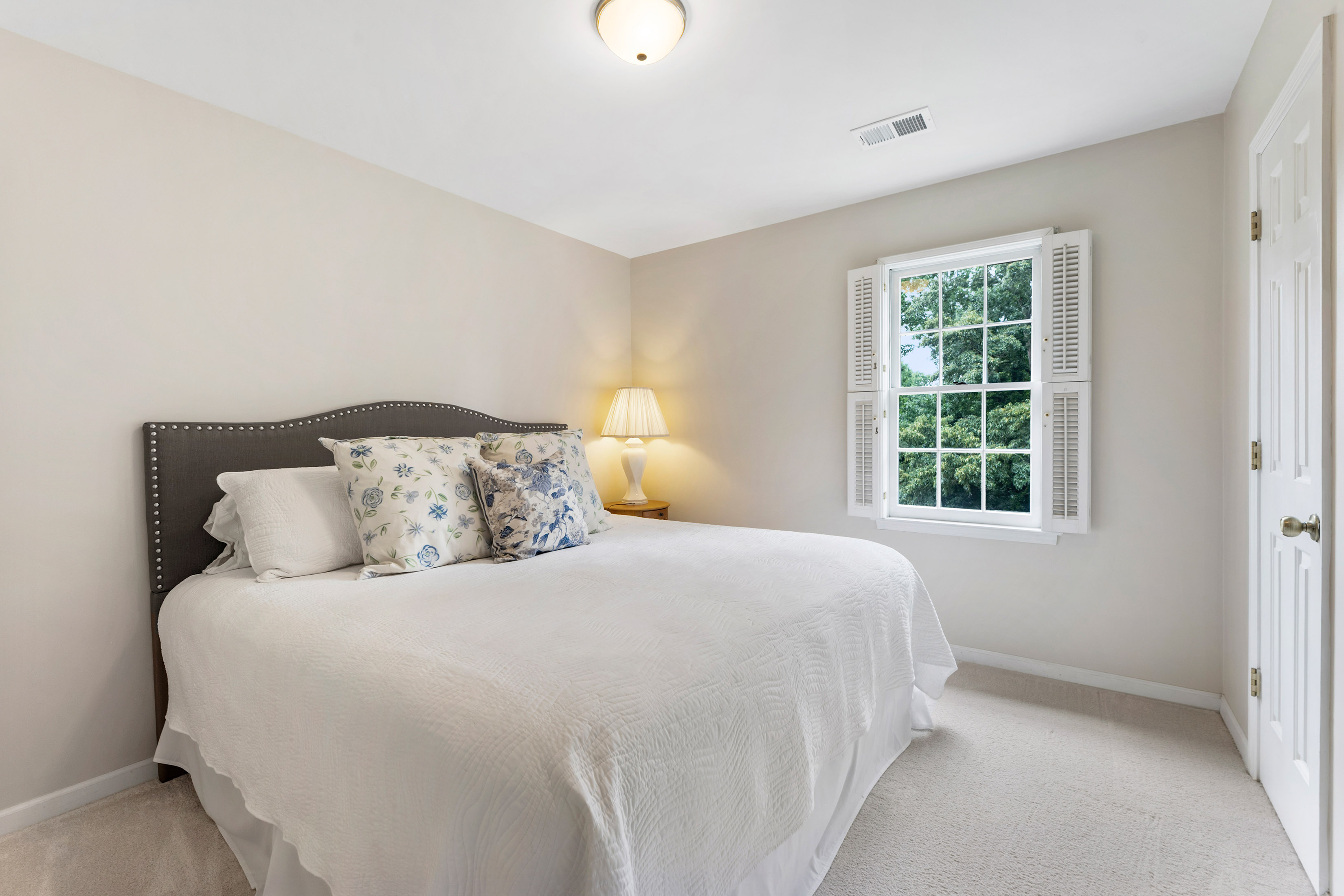  Beautifully Updated Brick Home on Quiet Cul-de-sac in Desirable Horseshoe Bend - 物件實景