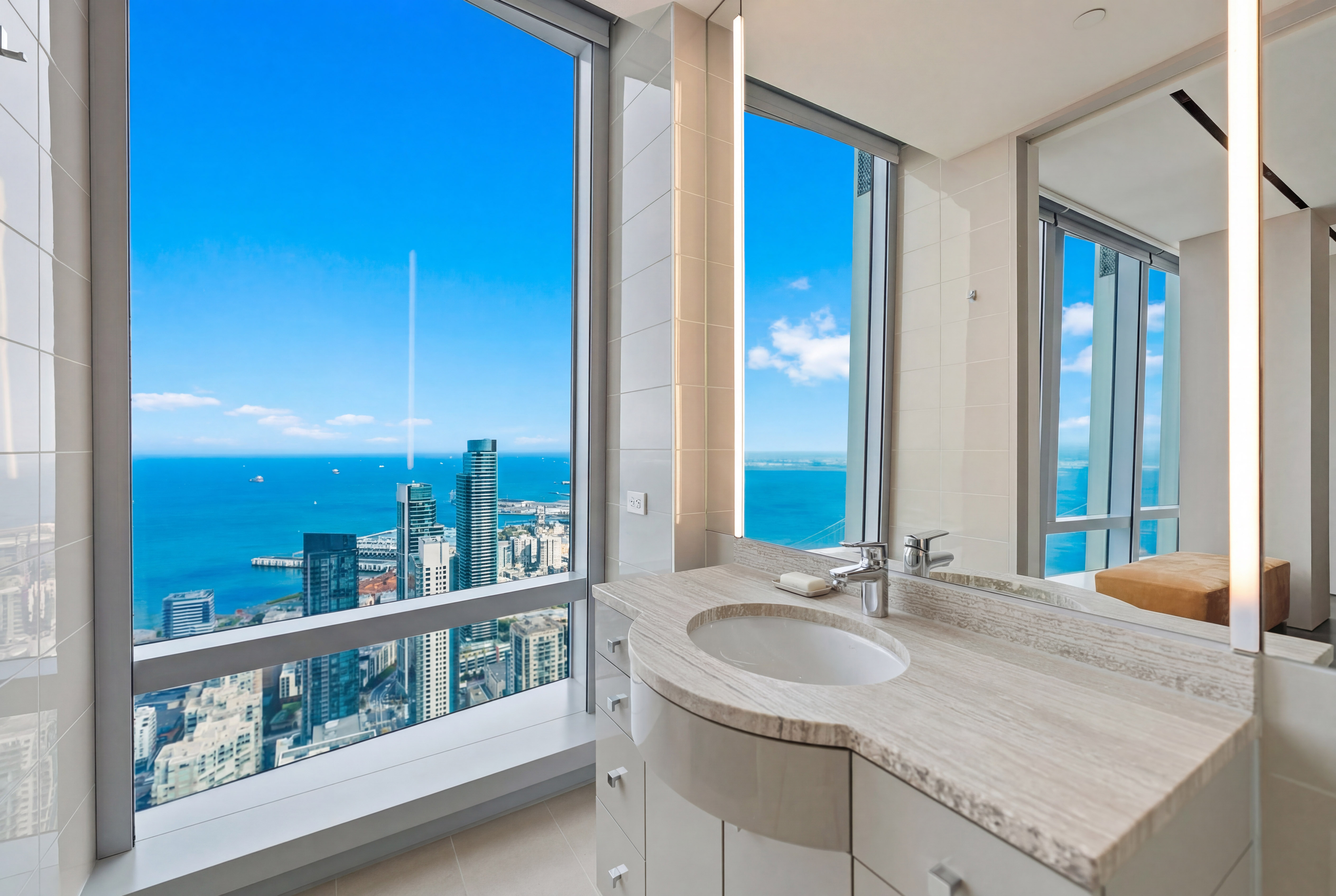  Magnificent Half-Floor Penthouse 68B - 物件實景