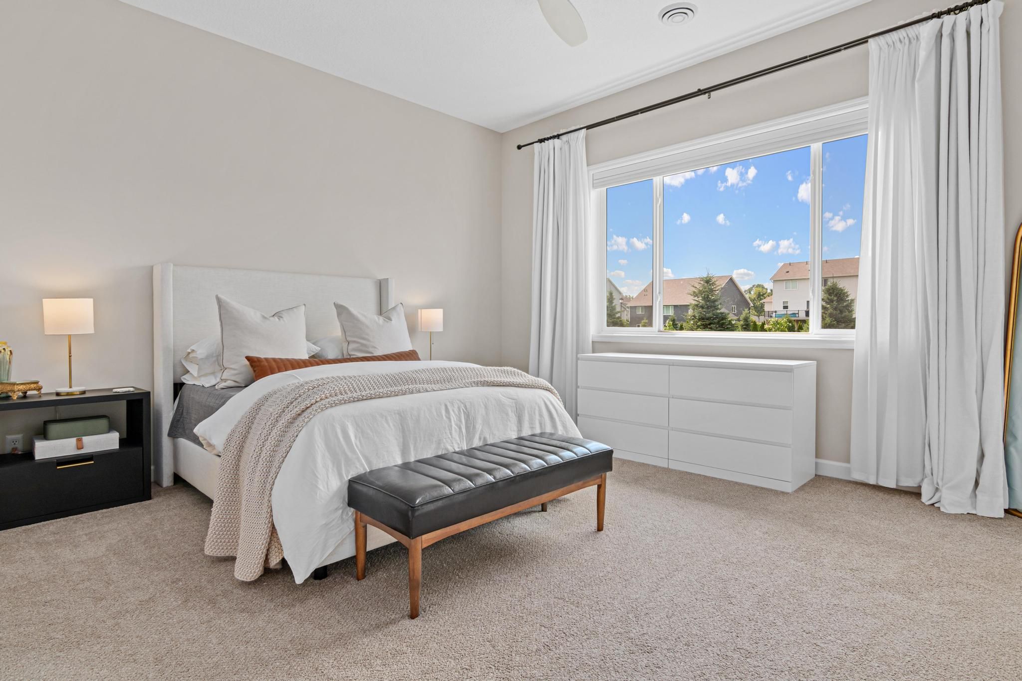  Effortless One-Level Living in Beautiful Lakeville - 物件實景