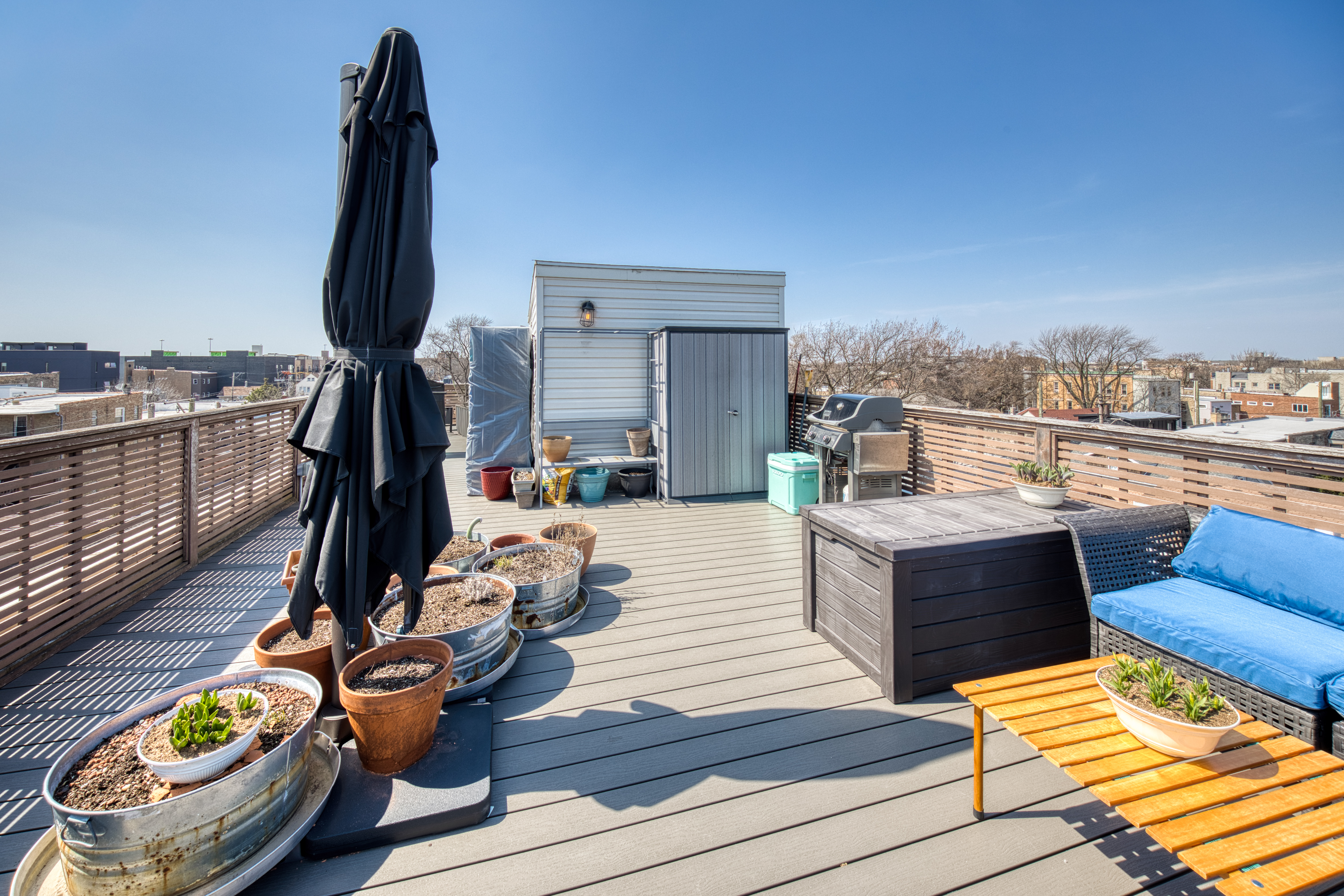  Welcome to the Penthouse at 832 N Washtenaw - 物件實景
