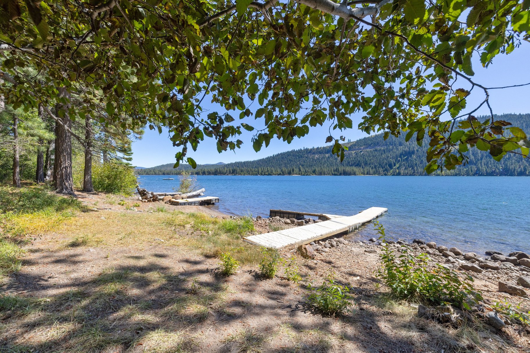  Rare Donner Tract home with private beach and pier access. - 物件實景