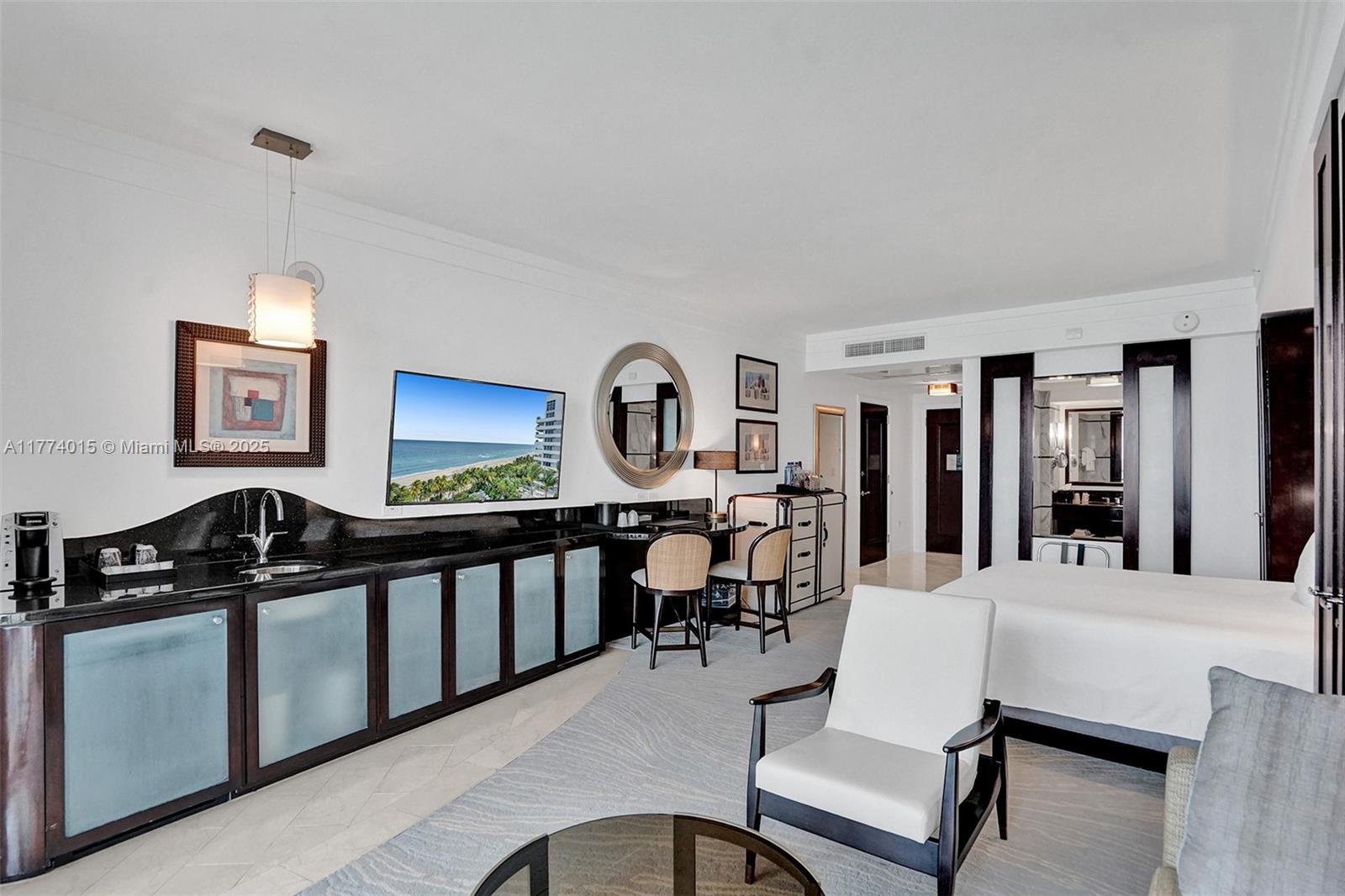 Miami Beach, Florida, 33140, United States, 2 Bedrooms Bedrooms, ,3 BathroomsBathrooms,Residential,For Sale,1759020