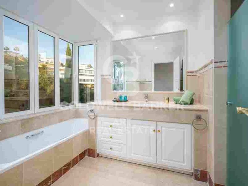 Marbella, Andalusia, ES, 6 Bedrooms Bedrooms, ,6 BathroomsBathrooms,Residential,For Sale,1794684