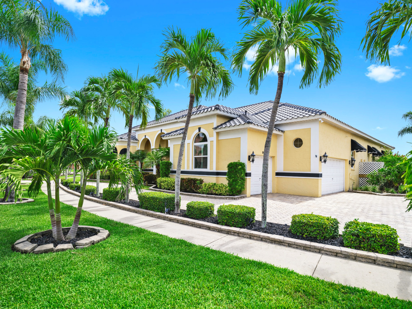 Apollo Beach, Florida, 33572, United States, 4 Bedrooms Bedrooms, ,4 BathroomsBathrooms,Residential,For Sale,1982499