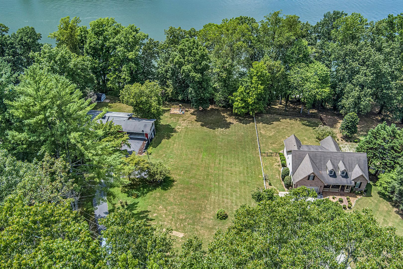 Harriman, Tennessee, 37748, United States, 3 Bedrooms Bedrooms, ,3 BathroomsBathrooms,Residential,For Sale,2011405