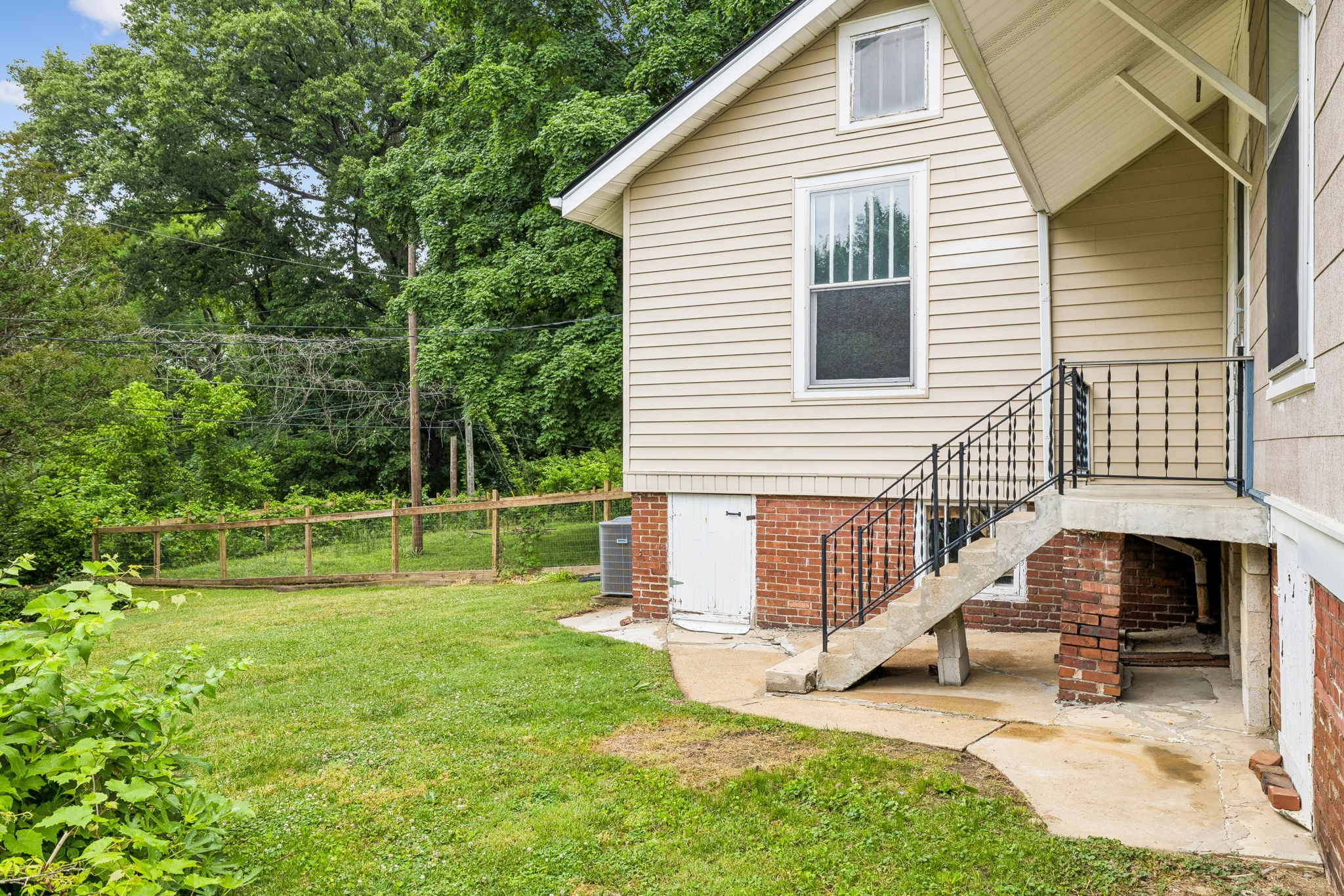  235 Georgia Ave, Clarksville, TN, 37040 - 物件實景