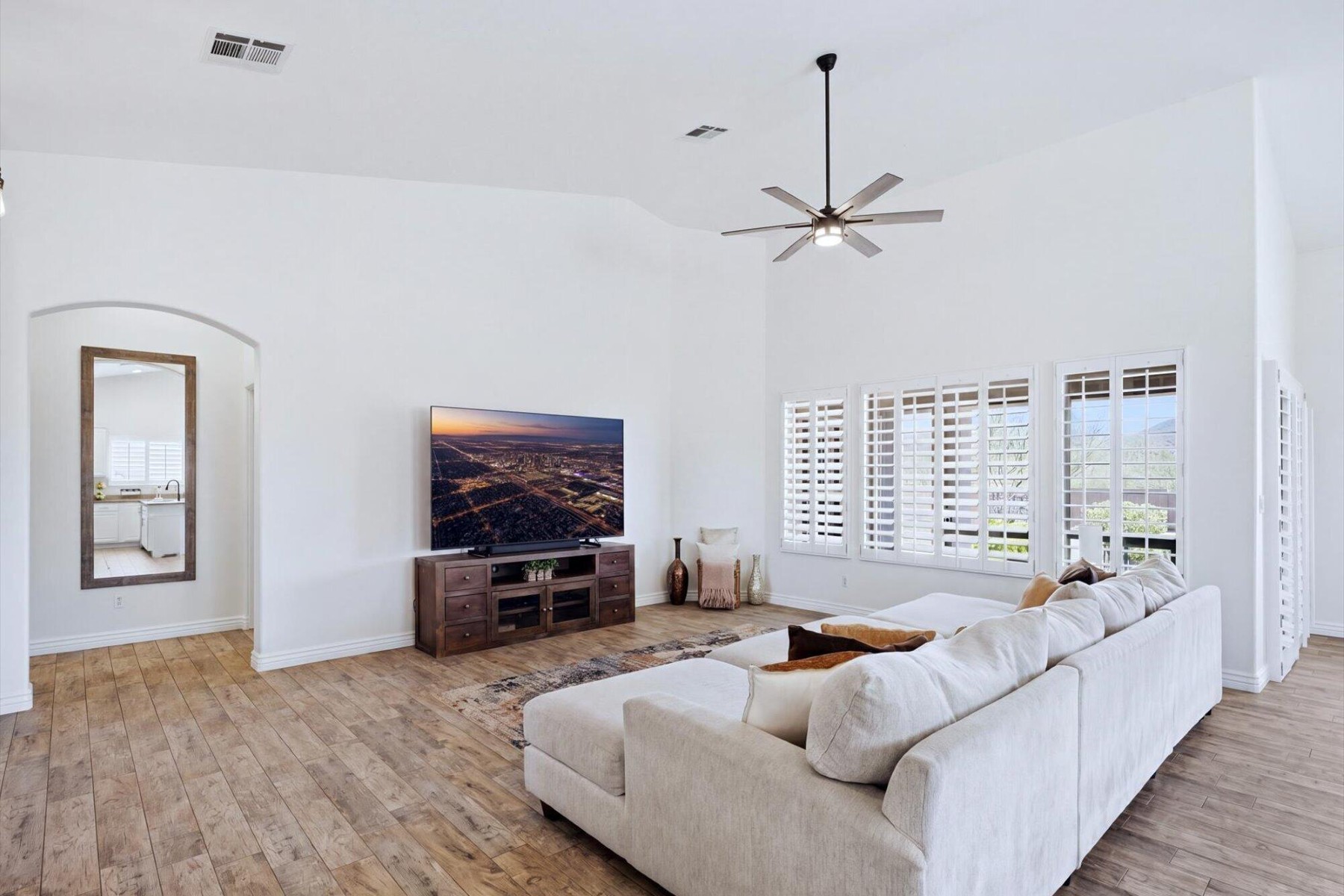  40724 N Central Avenue  Phoenix, AZ - 物件實景