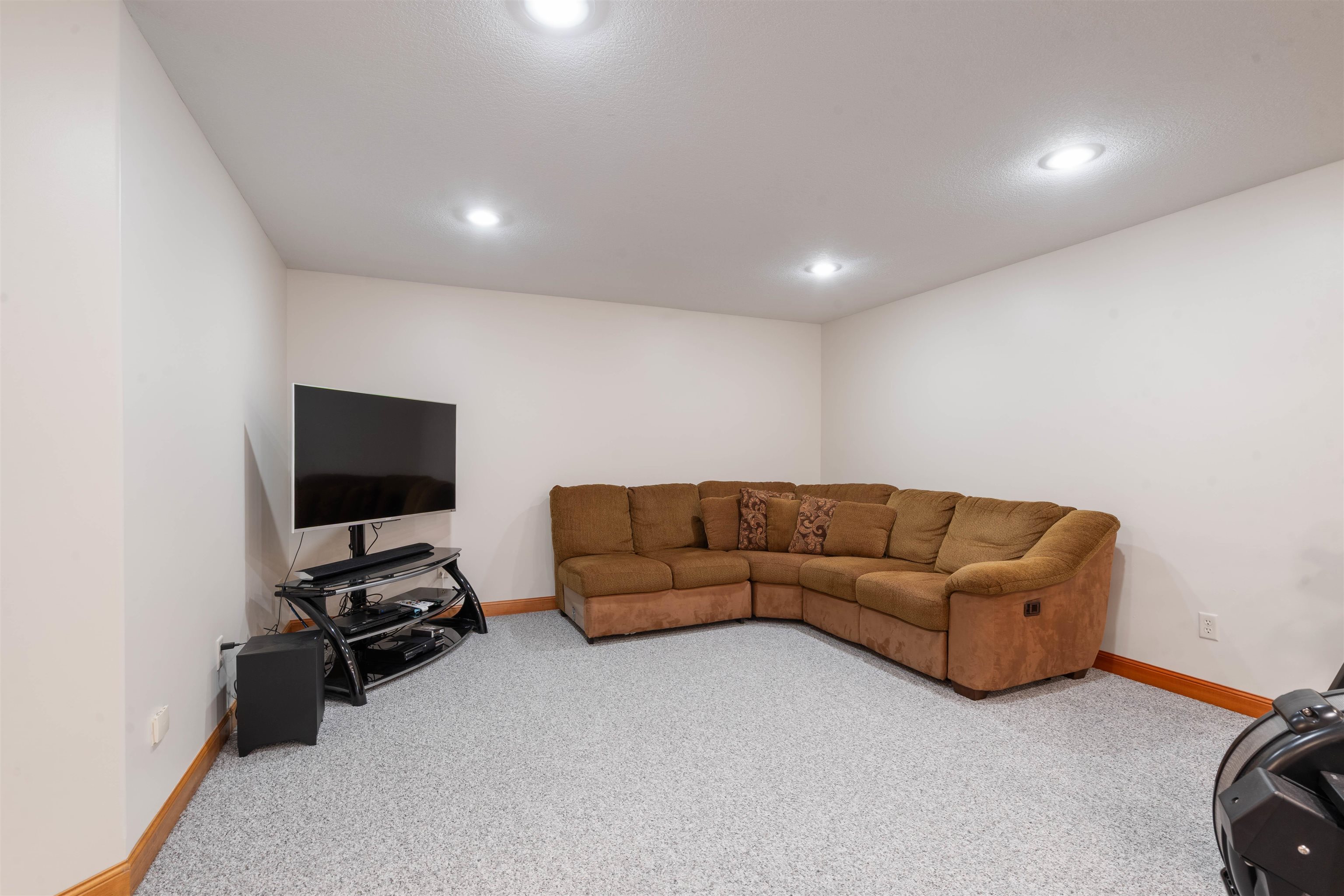 Hermantown, Minnesota, 55811, United States, 5 Bedrooms Bedrooms, ,3 BathroomsBathrooms,Residential,For Sale,1975773