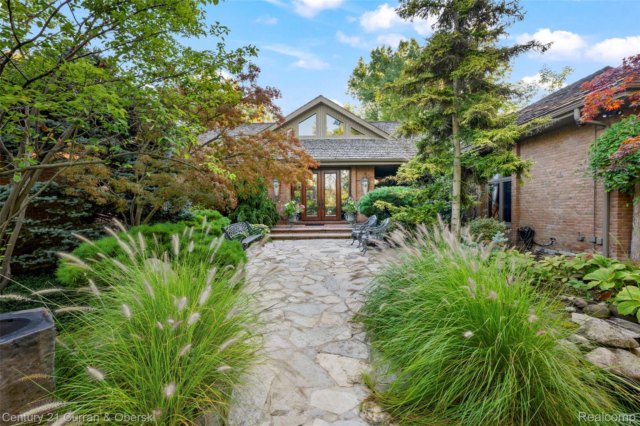 Dearborn, Michigan, 48124, United States, 4 Bedrooms Bedrooms, ,4 BathroomsBathrooms,Residential,For Sale,1983815