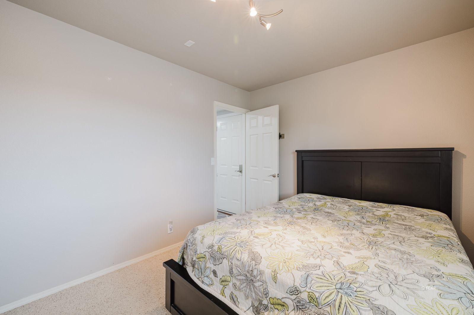 Spring Creek, Nevada, 89815, United States, 5 Bedrooms Bedrooms, ,4 BathroomsBathrooms,Residential,For Sale,1987561