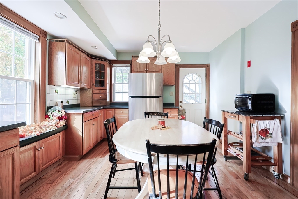 Boston, Massachusetts, 02136, United States, 4 Bedrooms Bedrooms, ,2 BathroomsBathrooms,Residential,For Sale,1944932