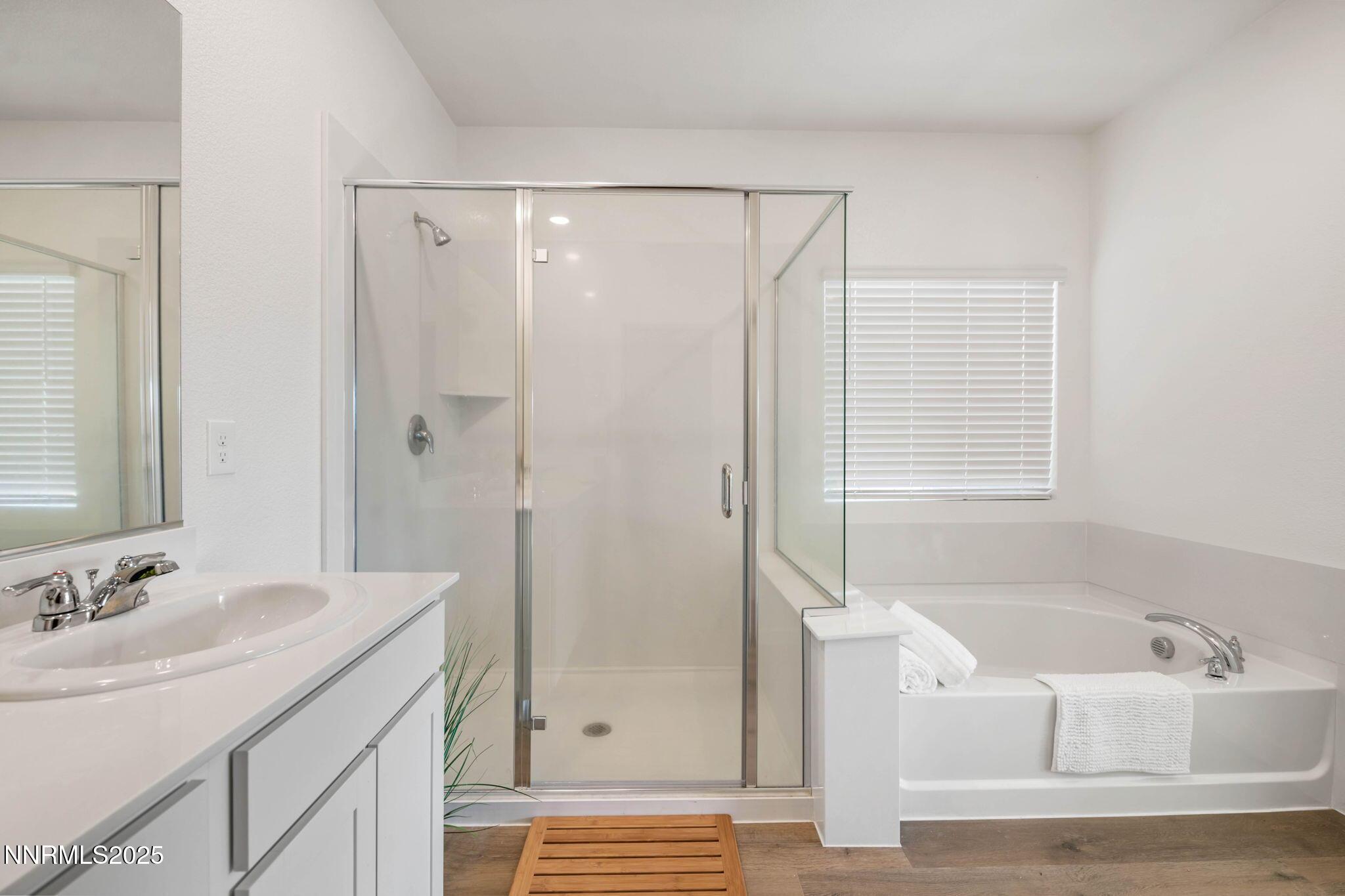 Dayton, Nevada, 89403, United States, 4 Bedrooms Bedrooms, ,3 BathroomsBathrooms,Residential,For Sale,1988311