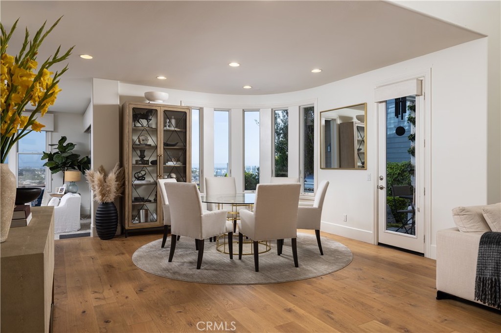 Newport Beach, California, 92660, United States, 3 Bedrooms Bedrooms, ,3 BathroomsBathrooms,Residential,For Sale,1867238