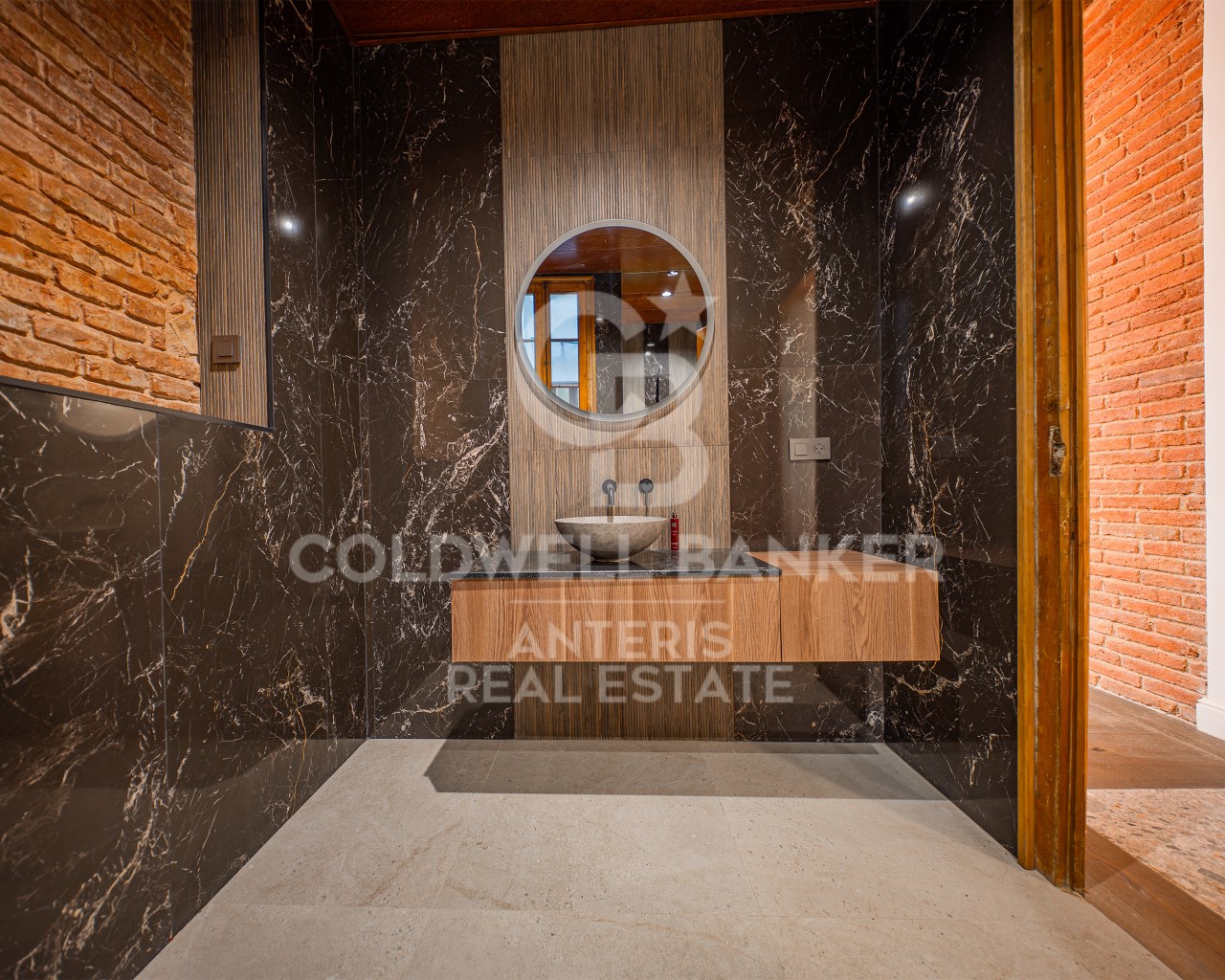 Barcelona, Catalonia, ES, 2 Bedrooms Bedrooms, ,2 BathroomsBathrooms,Residential,For Sale,1932688