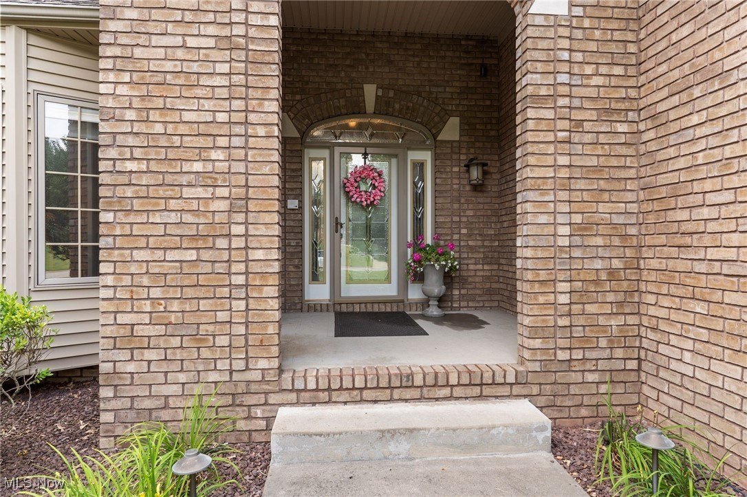 Poland, Ohio, 44514, United States, 5 Bedrooms Bedrooms, ,5 BathroomsBathrooms,Residential,For Sale,1895339