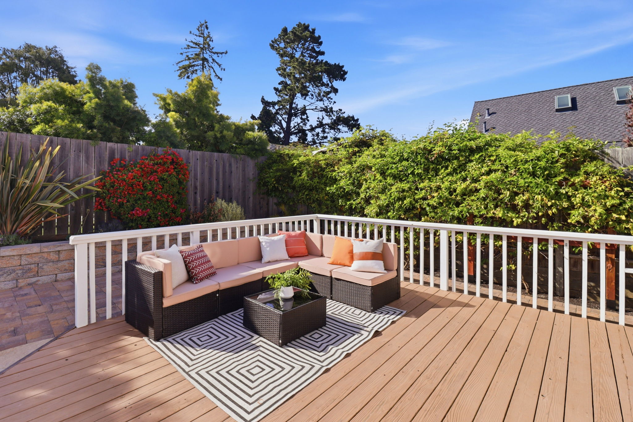  2635 Ponce Avenue, Belmont, Calfornia - 物件實景