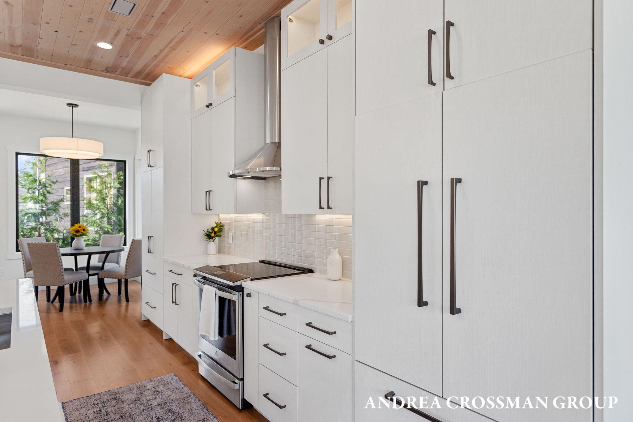 South Haven, Michigan, 49090, United States, 3 Bedrooms Bedrooms, ,3 BathroomsBathrooms,Residential,For Sale,1987692