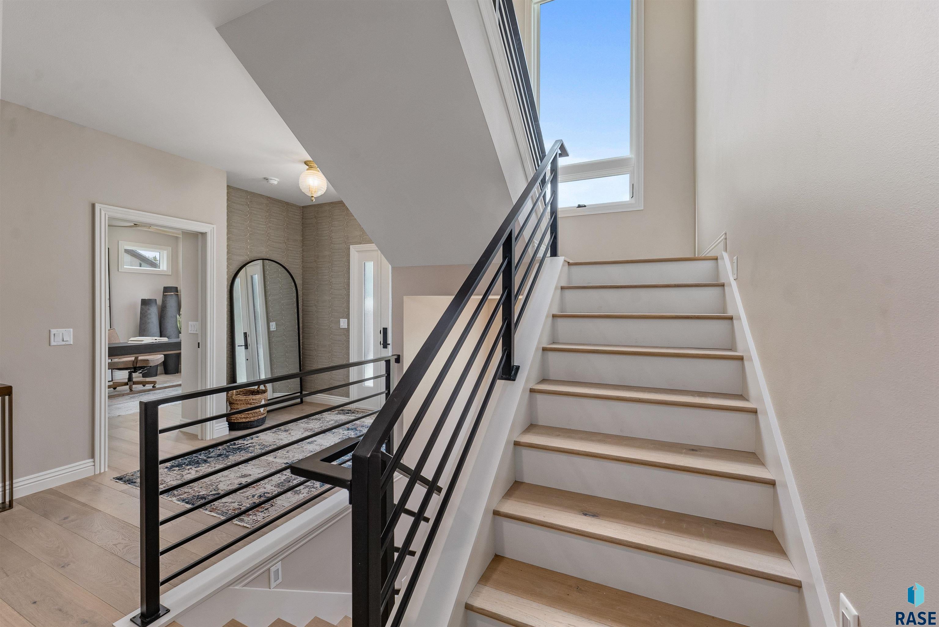 Sioux Falls, South Dakota, 57106, United States, ,Residential,For Sale,1986219