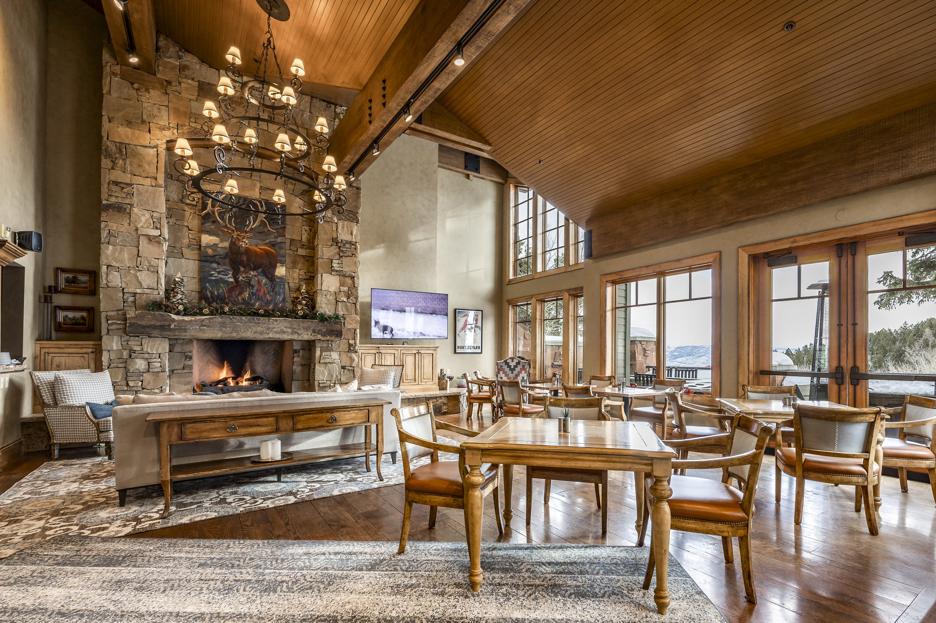  Rare End Unit in Stag Lodge with Unmatched Views & Ski Access - 物件實景