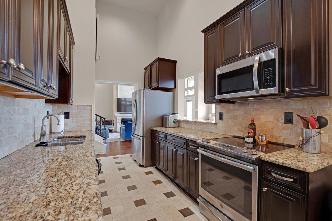 Austin, Texas, 78734, United States, 4 Bedrooms Bedrooms, ,4 BathroomsBathrooms,Residential,For Sale,1848540