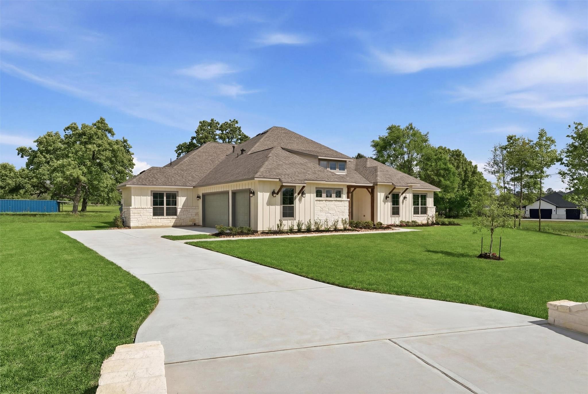 Montgomery, Texas, 77356, United States, 4 Bedrooms Bedrooms, ,5 BathroomsBathrooms,Residential,For Sale,2028408